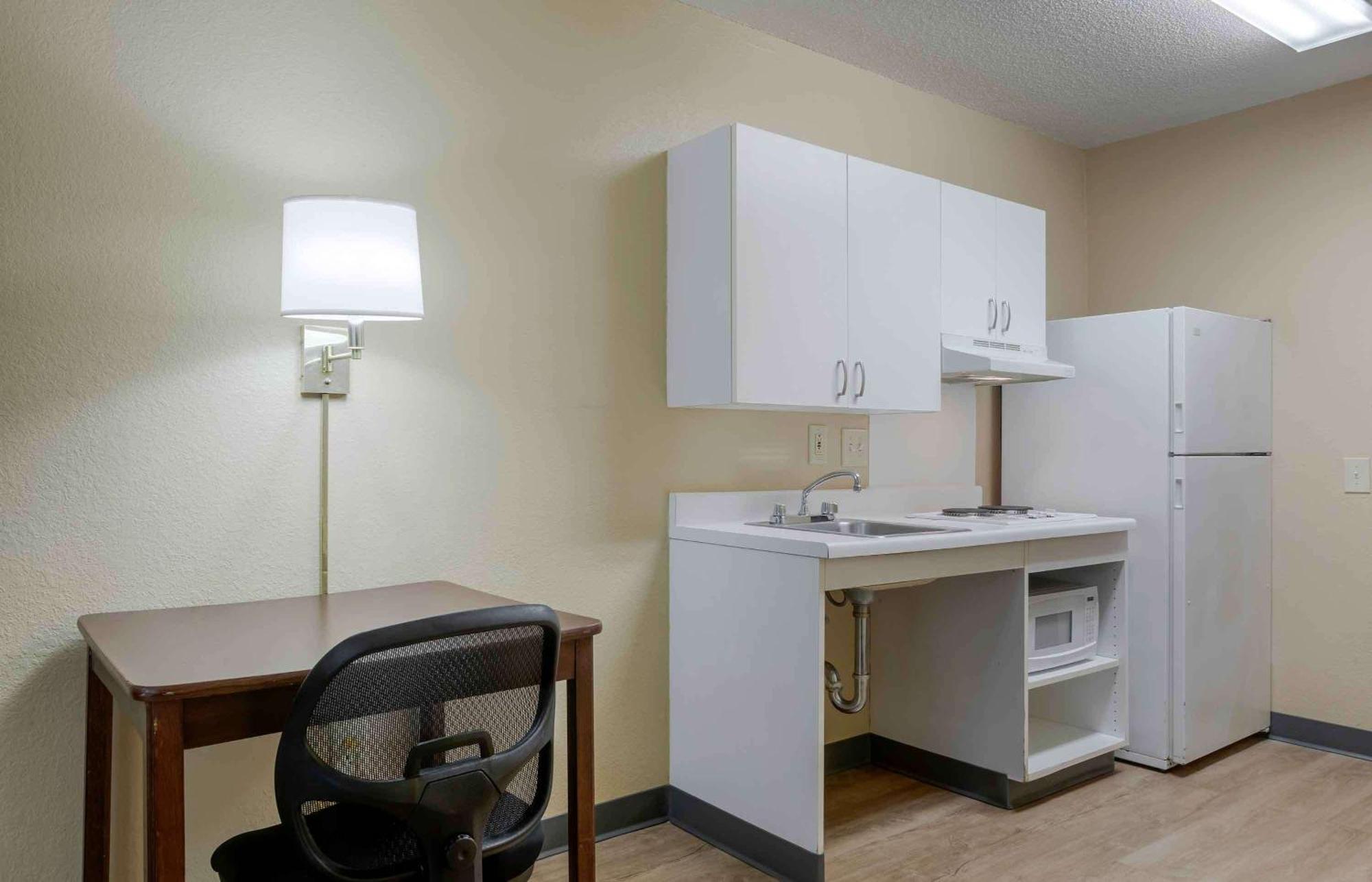 Extended Stay America Suites - Boston - Waltham - 52 4Th Ave Extérieur photo